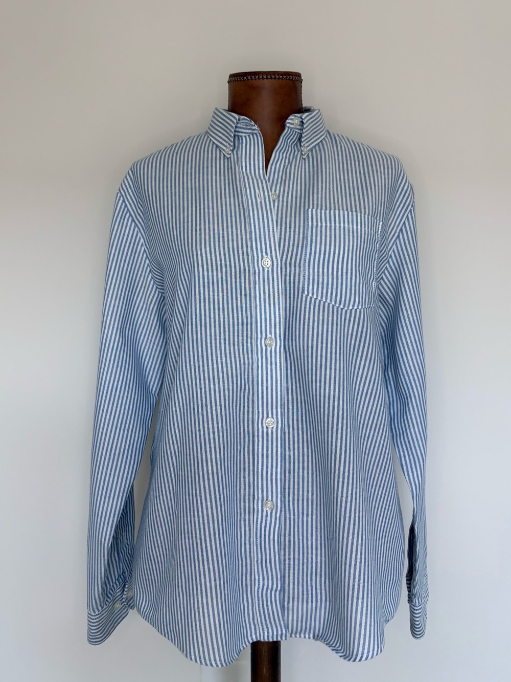 Vintage Classic Elegance Blue Stripe Button-Down Shirt